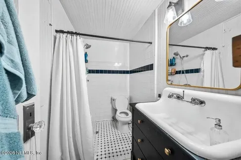 809 2nd Street S Jacksonville Beach FL 32250