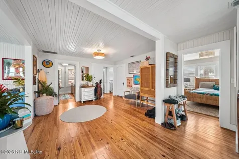 809 2nd Street S Jacksonville Beach FL 32250