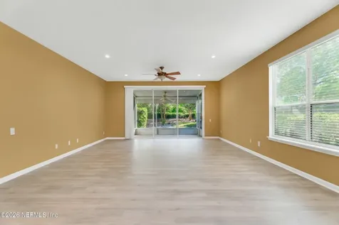 7990 Baymeadows Road E Jacksonville FL 32256