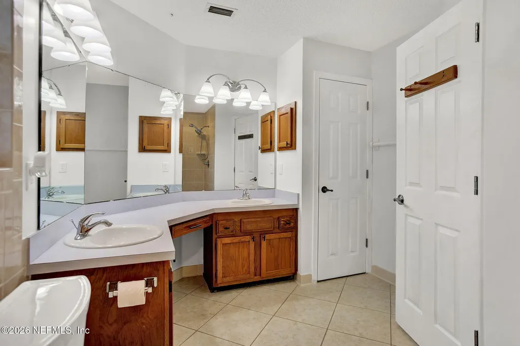 1090 Tolkien Lane Jacksonville FL 32225
