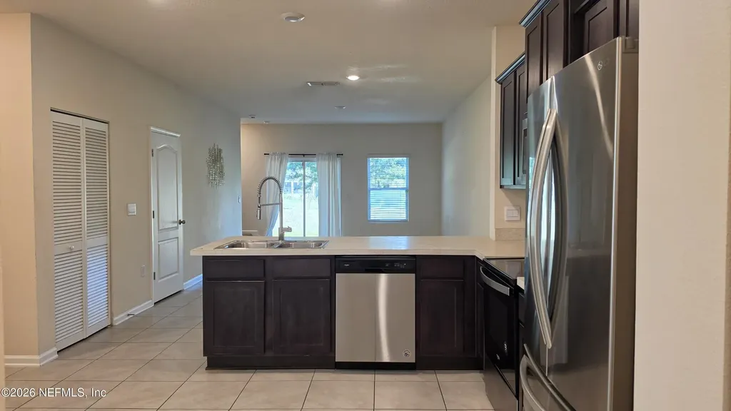7680 Legacy Trail Jacksonville FL 32256