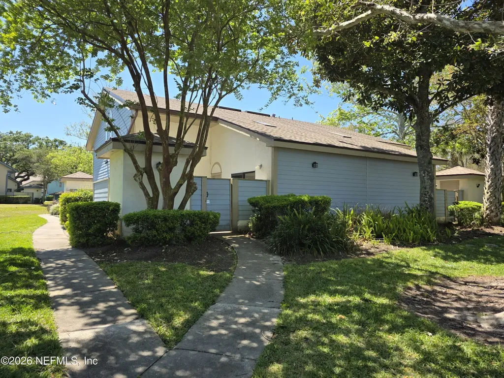 1603 Challenger Court W Jacksonville FL 32233