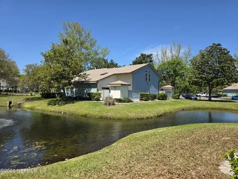 1603 Challenger Court W Jacksonville FL 32233