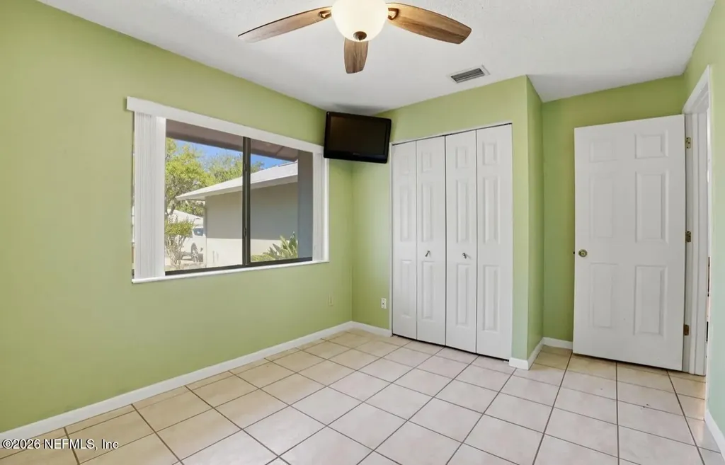 10 Lake Forest Circle N Palm Coast FL 32137