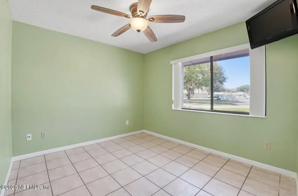 10 Lake Forest Circle N Palm Coast FL 32137