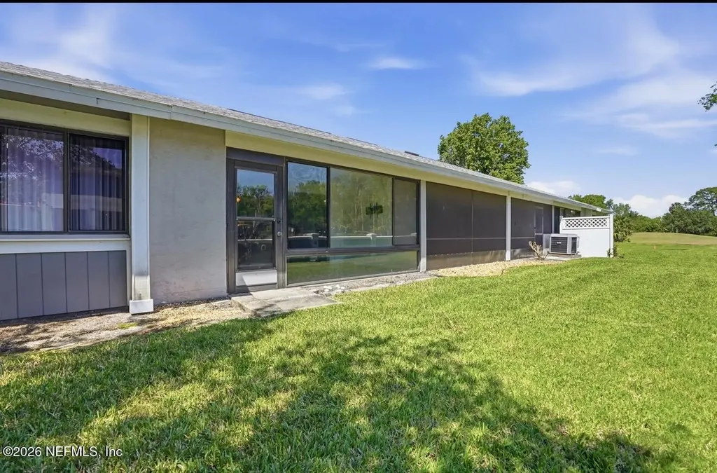 10 Lake Forest Circle N Palm Coast FL 32137