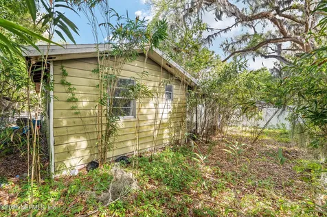 502 SE 15th Street Gainesville FL 32641