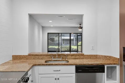 7701 Baymeadows Circle W Jacksonville FL 32256