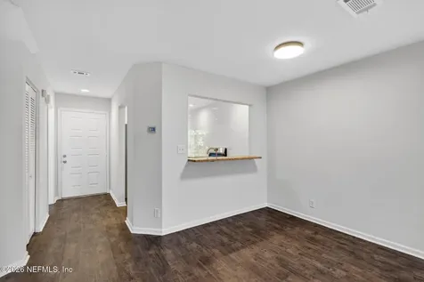 7701 Baymeadows Circle W Jacksonville FL 32256