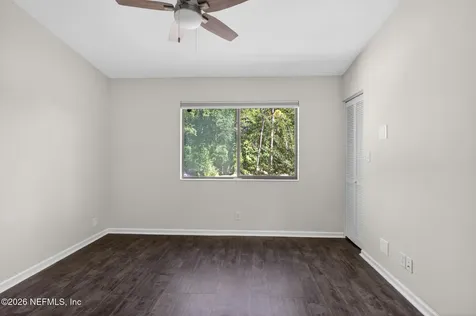7701 Baymeadows Circle W Jacksonville FL 32256