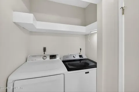 7701 Baymeadows Circle W Jacksonville FL 32256
