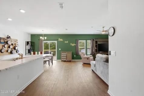 2836 Oak Stream Drive Green Cove Springs FL 32043