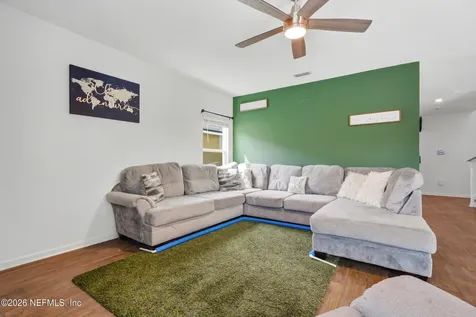 2836 Oak Stream Drive Green Cove Springs FL 32043