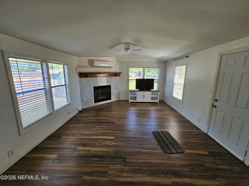 6715 Pickettville Road Jacksonville FL 32254