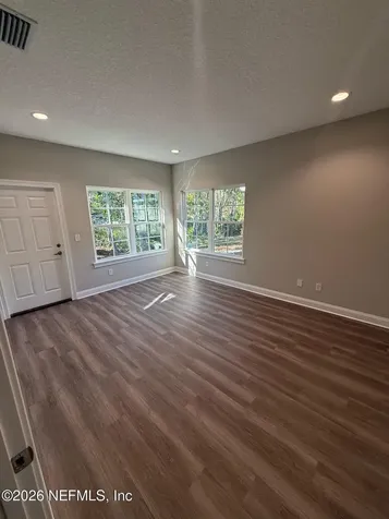 94 Robert Village St. Johns FL 32259