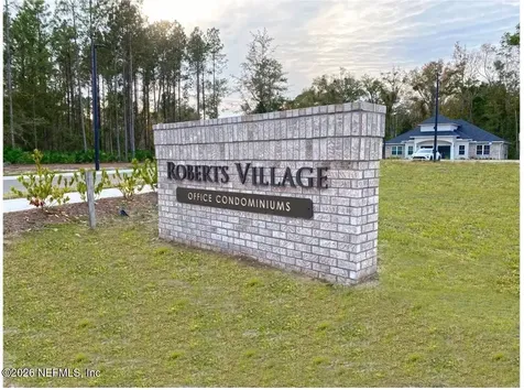 94 Robert Village St. Johns FL 32259