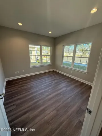 94 Robert Village St. Johns FL 32259