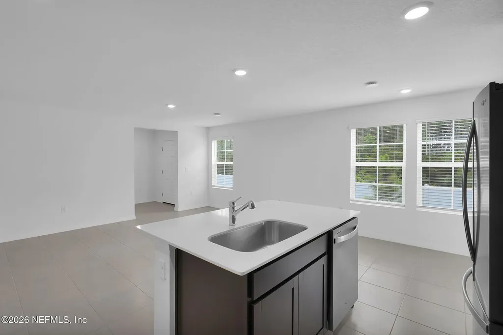 10135 Whistling Pne Court Jacksonville FL 32221