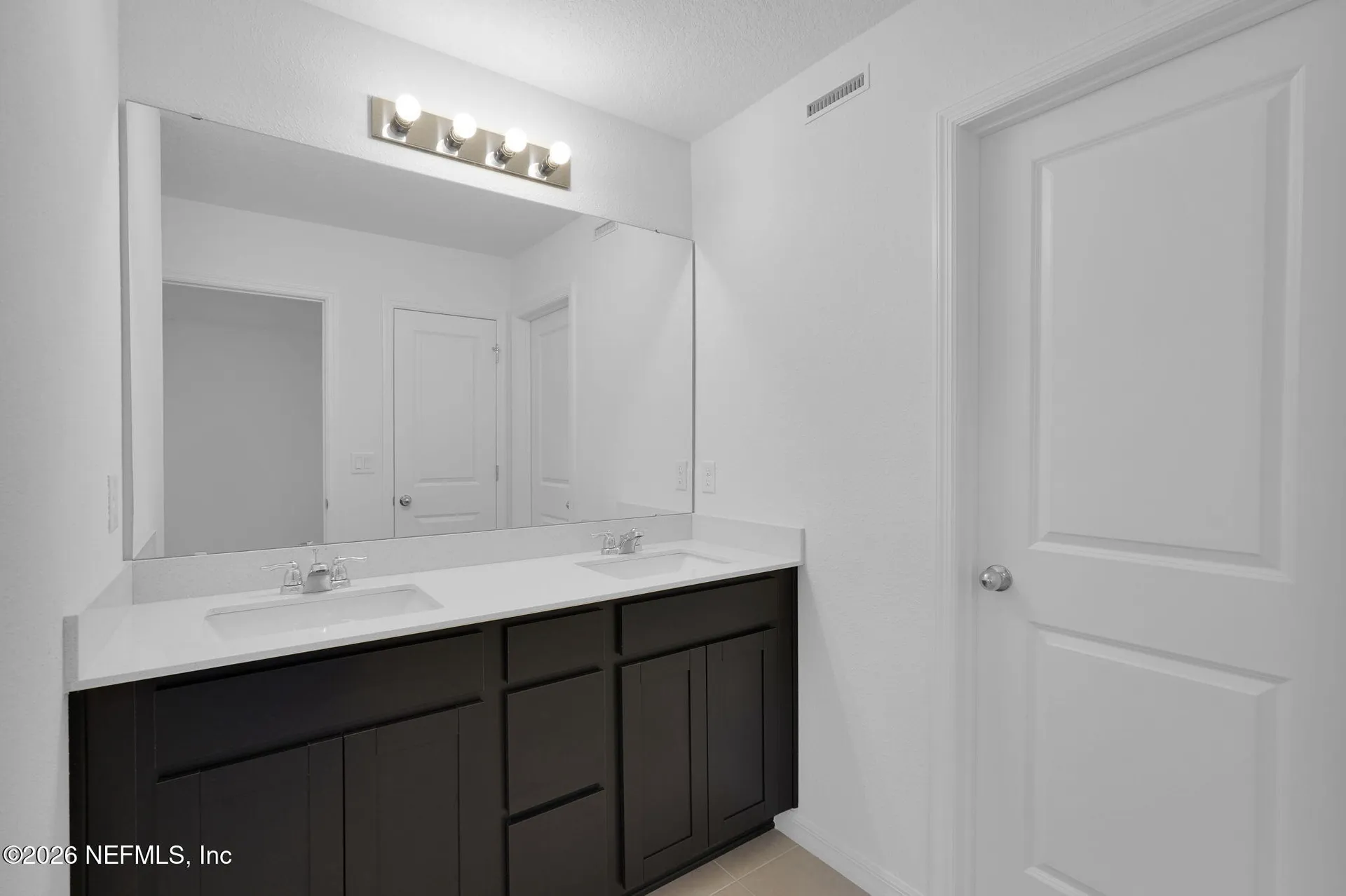 10135 Whistling Pne Court Jacksonville FL 32221