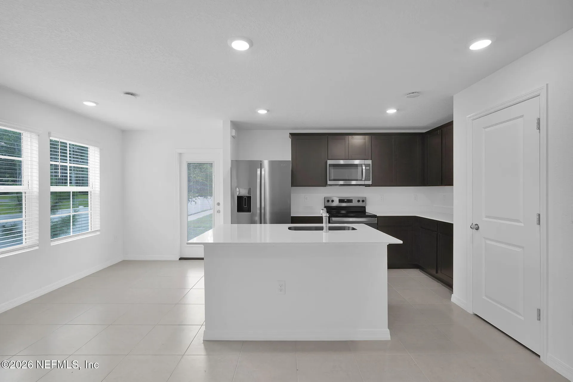 10135 Whistling Pne Court Jacksonville FL 32221