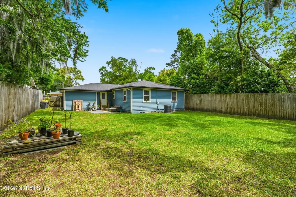 2032 Inwood Terrace Jacksonville FL 32207