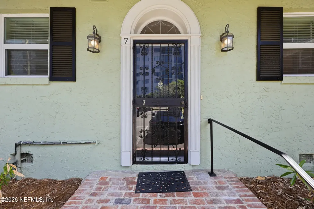 2950 Street Johns Avenue Jacksonville FL 32205