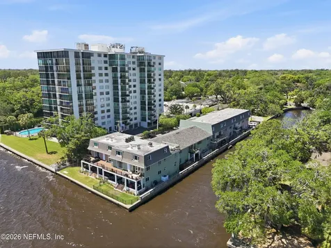 2950 Street Johns Avenue Jacksonville FL 32205