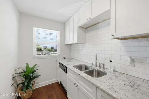 2950 Street Johns Avenue Jacksonville FL 32205