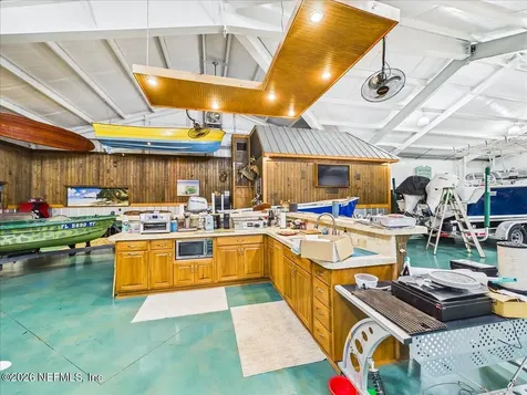 100 Pilothouse Court Palatka FL 32177