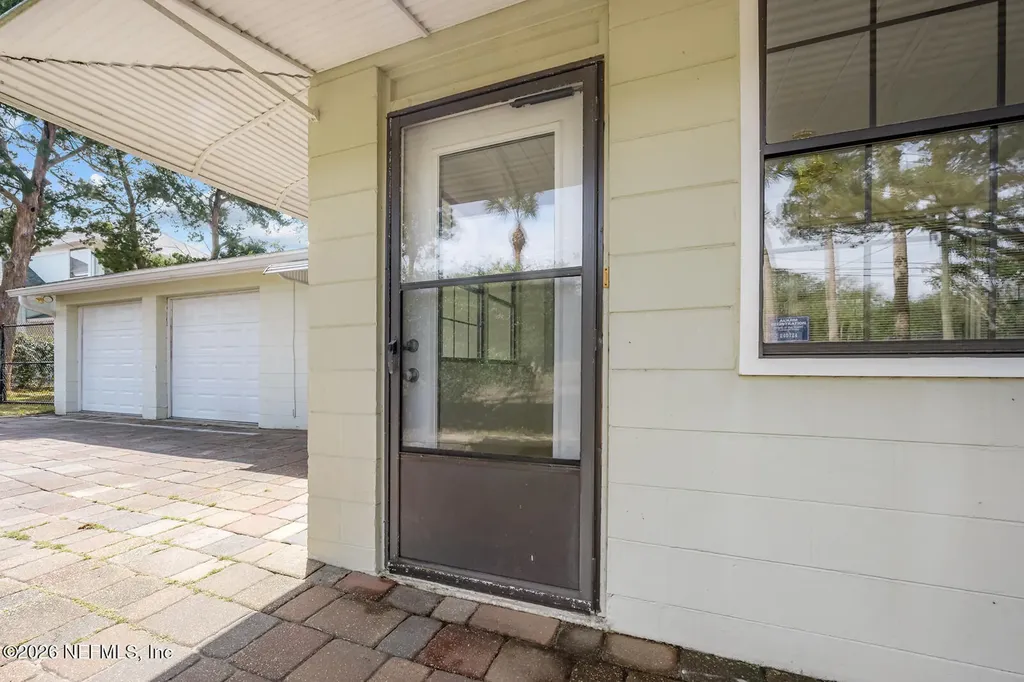 8842 Mckenna Drive Jacksonville FL 32226