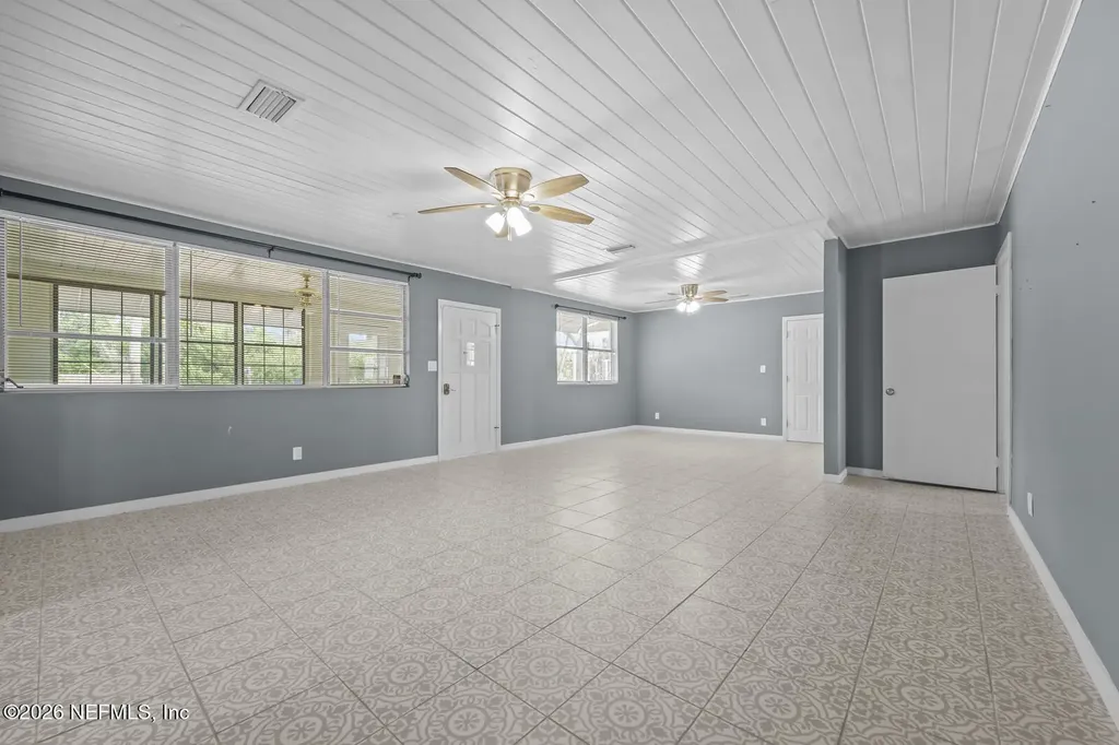 8842 Mckenna Drive Jacksonville FL 32226