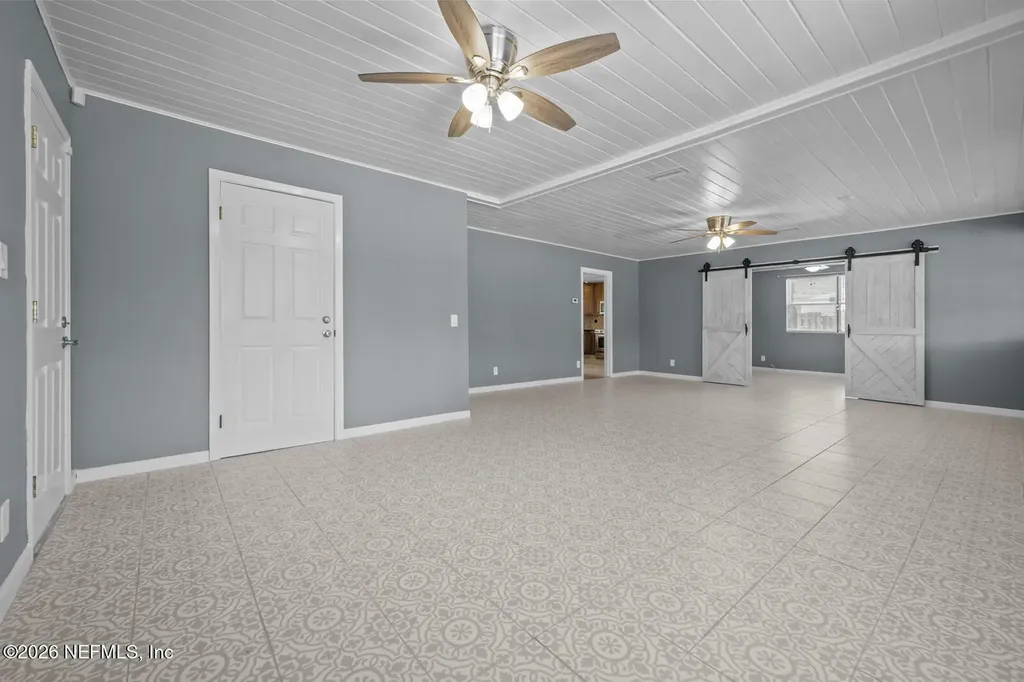 8842 Mckenna Drive Jacksonville FL 32226