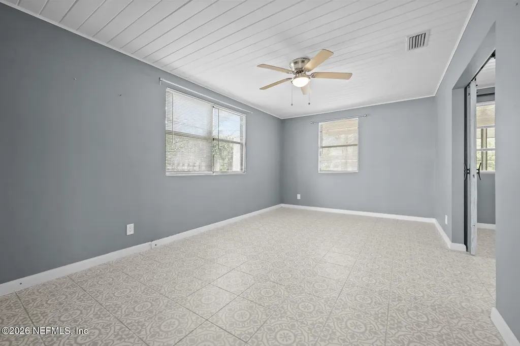 8842 Mckenna Drive Jacksonville FL 32226