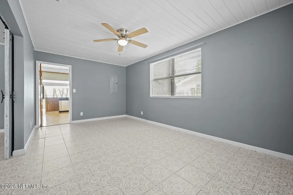 8842 Mckenna Drive Jacksonville FL 32226