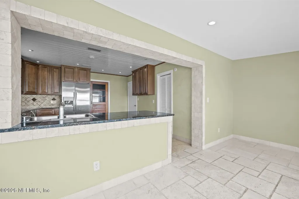 8842 Mckenna Drive Jacksonville FL 32226