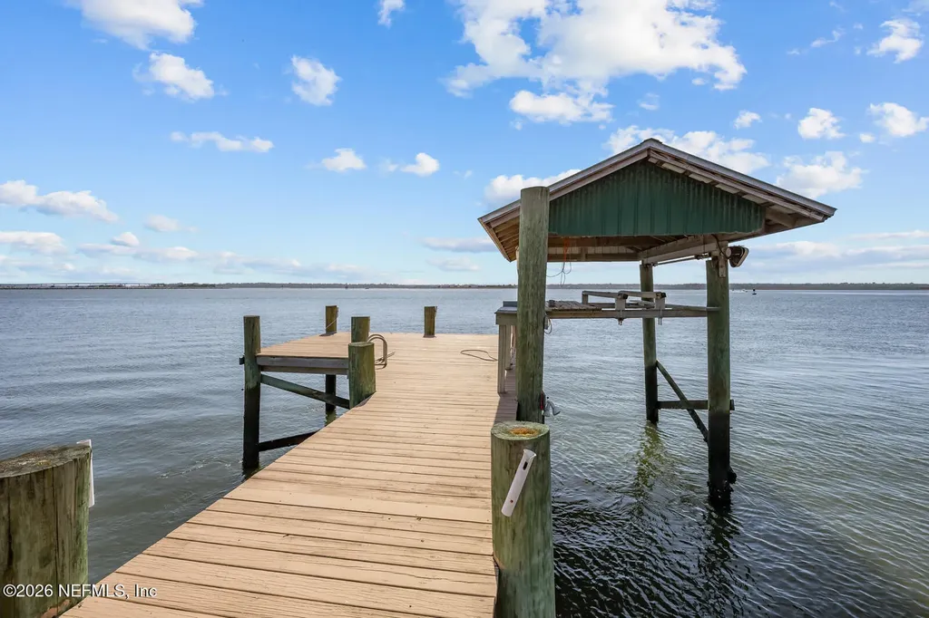 8842 Mckenna Drive Jacksonville FL 32226