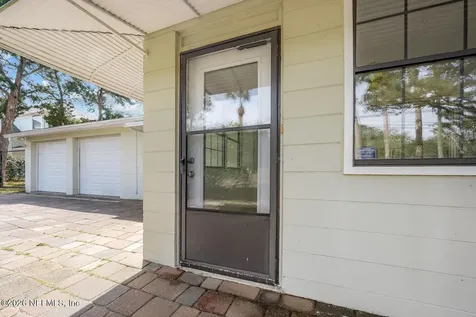 8842 Mckenna Drive Jacksonville FL 32226