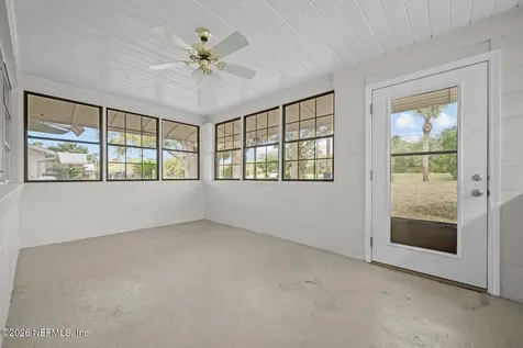8842 Mckenna Drive Jacksonville FL 32226