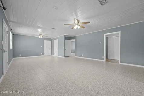 8842 Mckenna Drive Jacksonville FL 32226