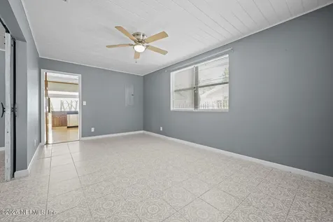 8842 Mckenna Drive Jacksonville FL 32226