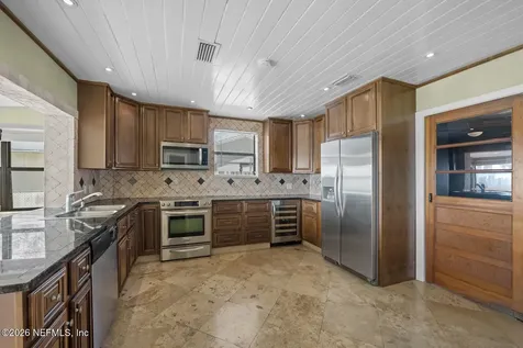 8842 Mckenna Drive Jacksonville FL 32226