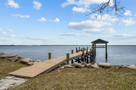 8842 Mckenna Drive Jacksonville FL 32226