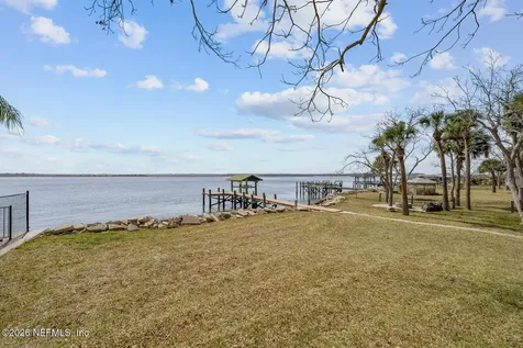 8842 Mckenna Drive Jacksonville FL 32226