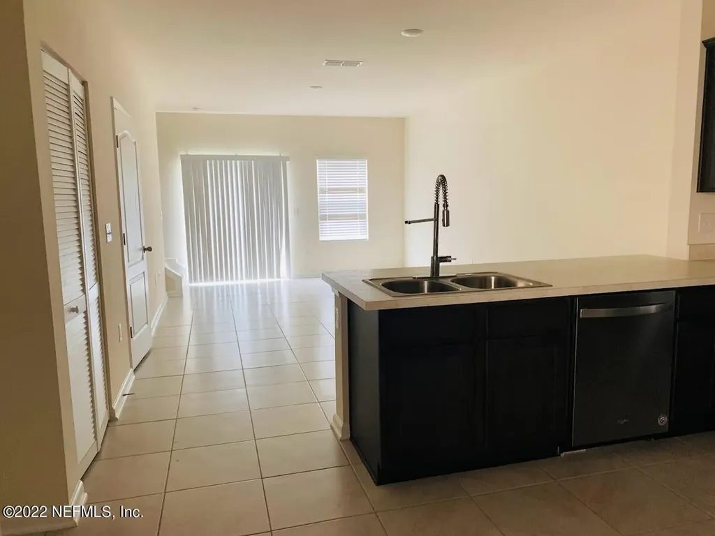 7700 Legacy Trail Jacksonville FL 32256