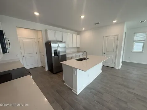 6850 Rhapsody Road Jacksonville FL 32244
