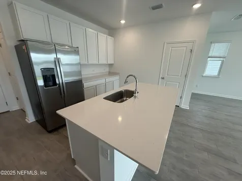 6850 Rhapsody Road Jacksonville FL 32244