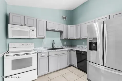 175 Seminole Road Atlantic Beach FL 32233