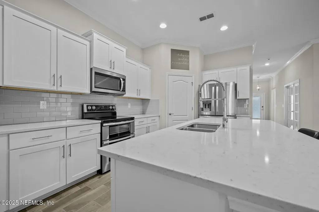 4019 Sandbank Court Middleburg FL 32068