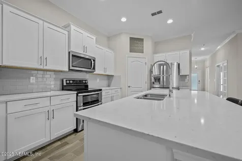 4019 Sandbank Court Middleburg FL 32068