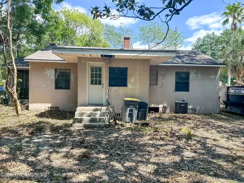 4242 Pinewood Avenue Jacksonville FL 32207